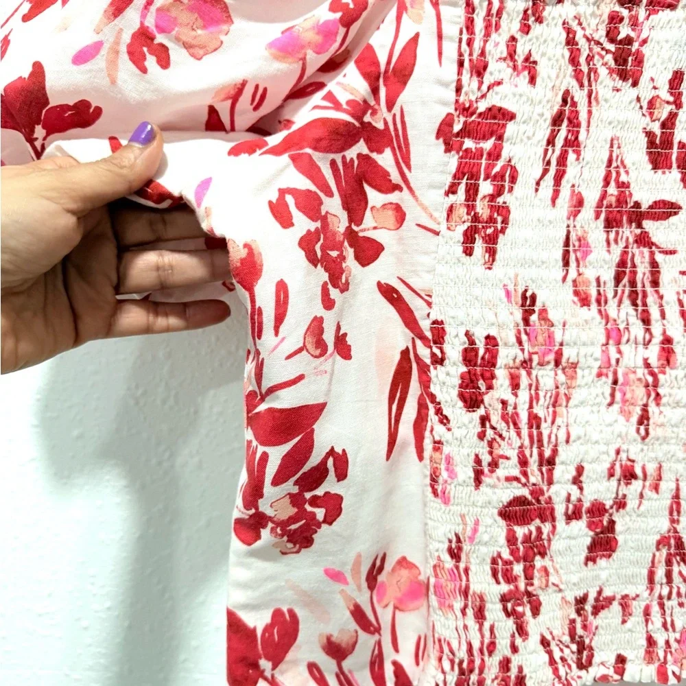 Banana Republic Red‎ and White Floral Blouse XL